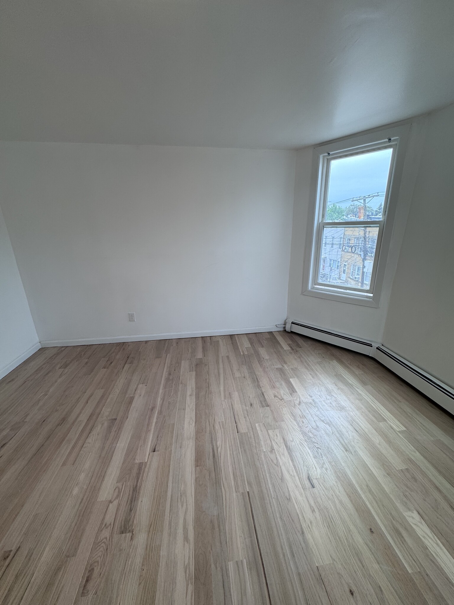 Building Photo - 174 Beacon Ave