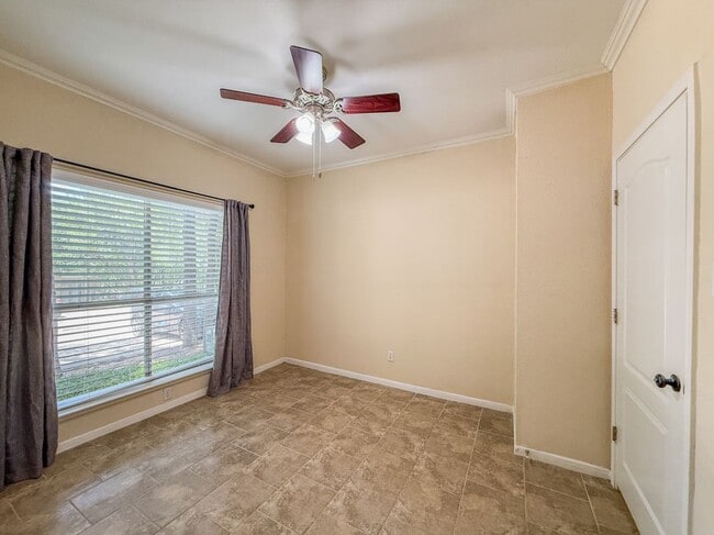 Building Photo - 2450 Wickersham Ln