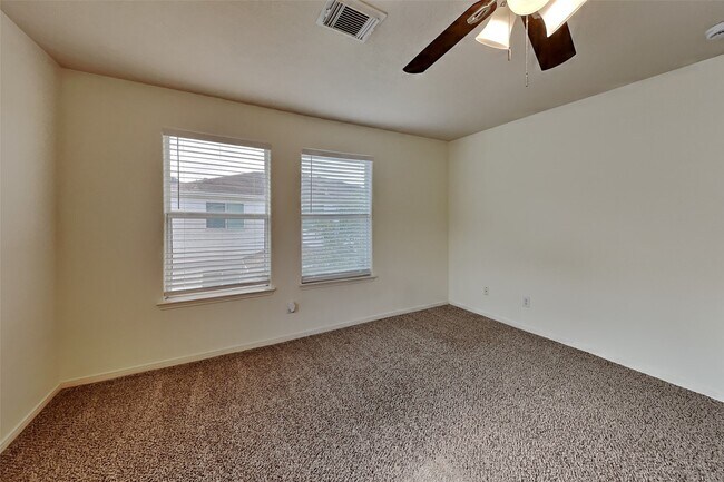 Building Photo - 5018 Woodland Meadows Ln