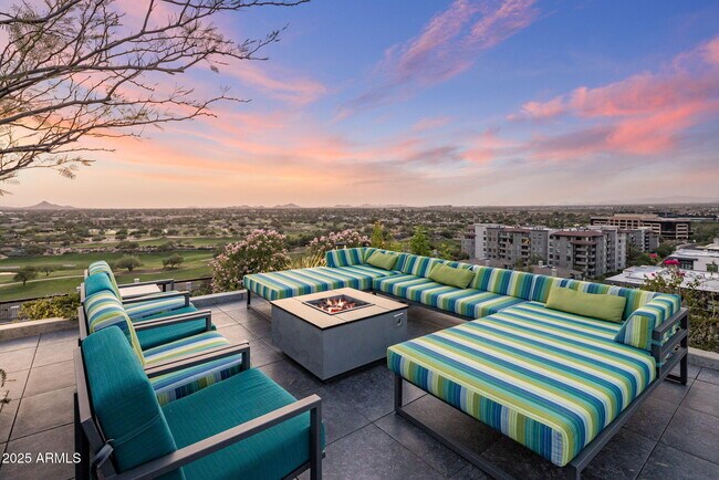 Building Photo - 7120 E Kierland Blvd