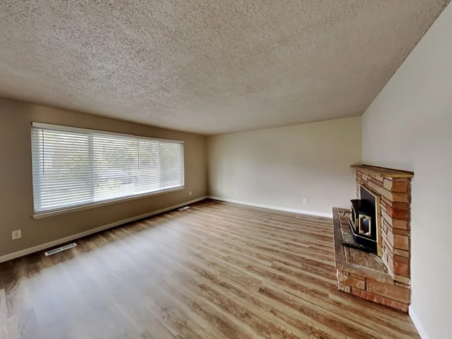 Building Photo - 7806 76th Ave SW