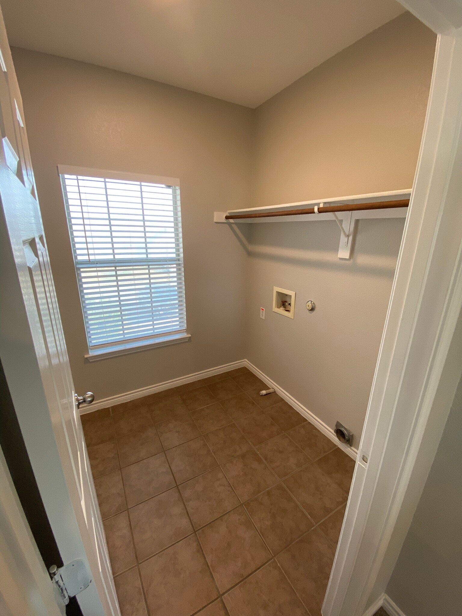 Laundry - 12404 Pinestraw Rd