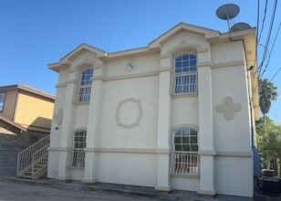 Building Photo - 2115 Cross St