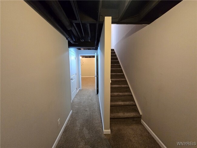 Building Photo - 113 South Dr