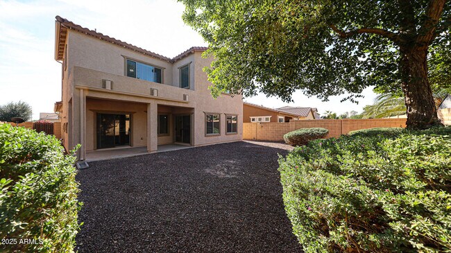 Building Photo - 15670 W Monterosa St