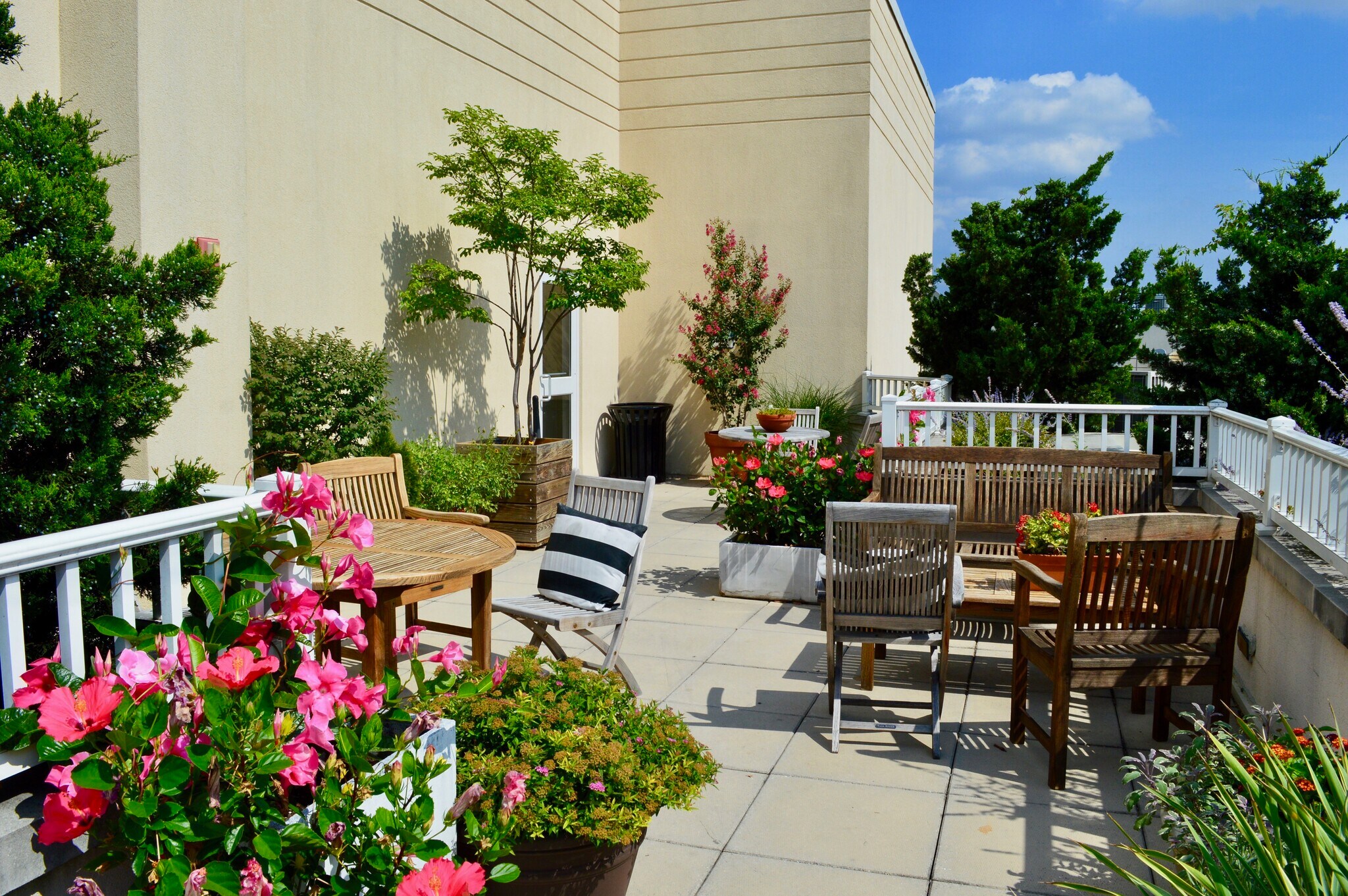 Building Photo - 1111 11th St NW