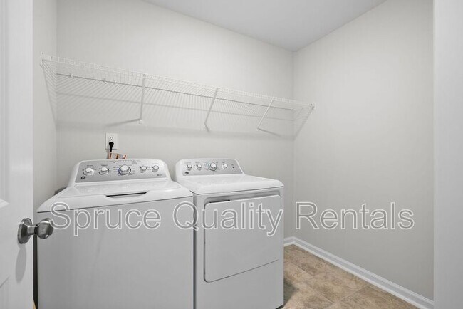 Building Photo - 1103 Red Wing Dr
