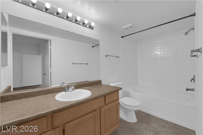 Building Photo - 7255 W Sunset Rd