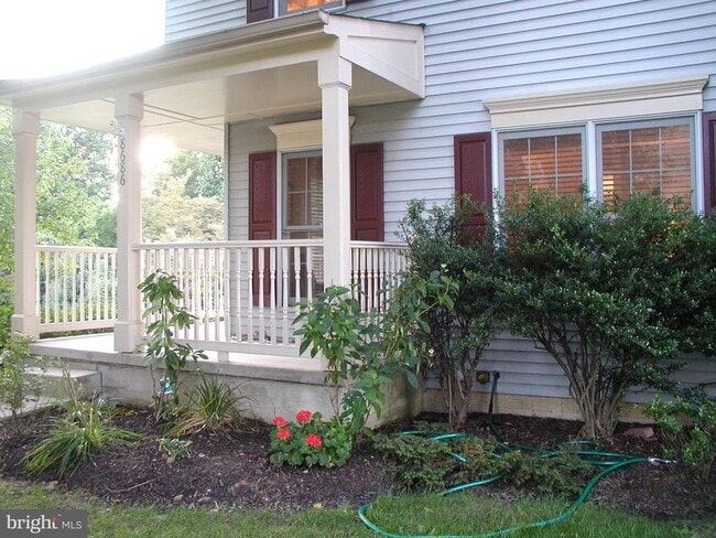 Building Photo - 8686 Manahan Dr