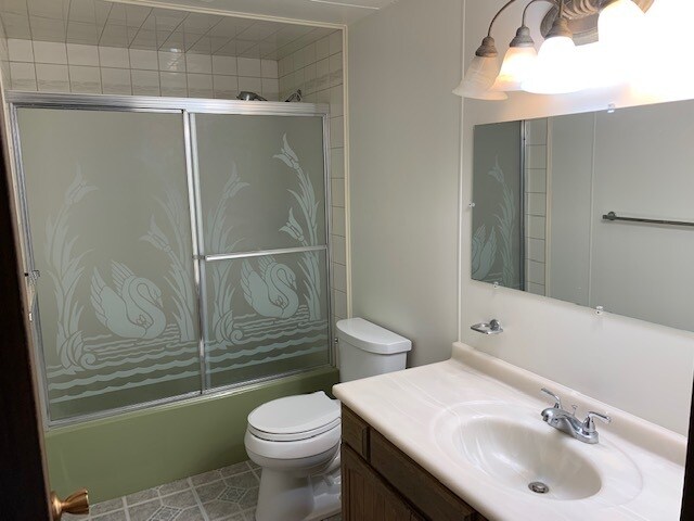 Building Photo - 2279 Franklin St