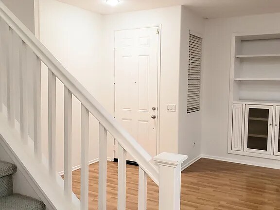 Building Photo - 1517 Laurel Grove Dr