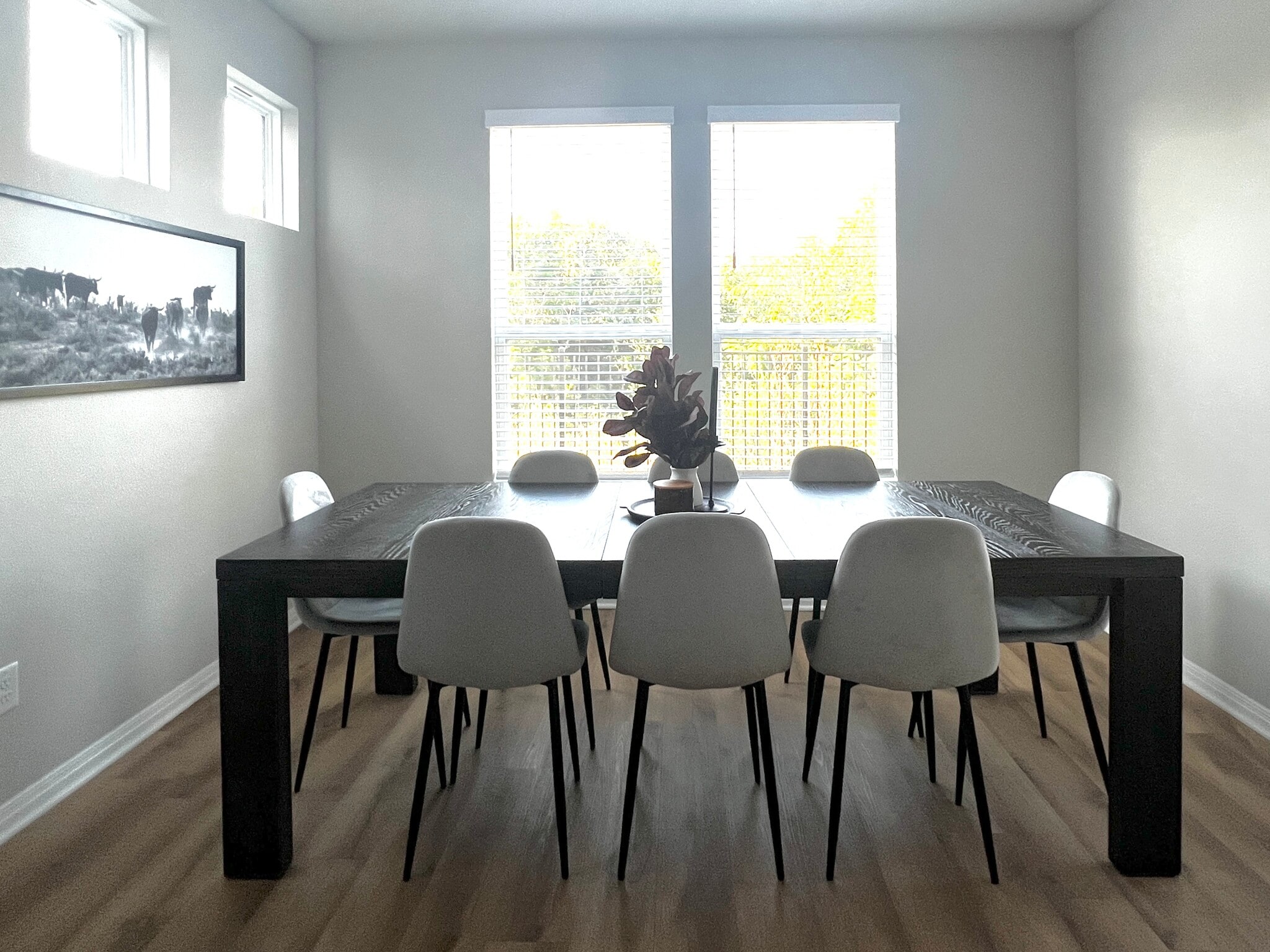 Dining - 1025 Harwell Loop