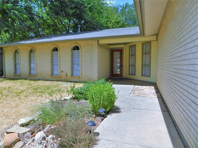 Building Photo - 2027 Bowling Green St