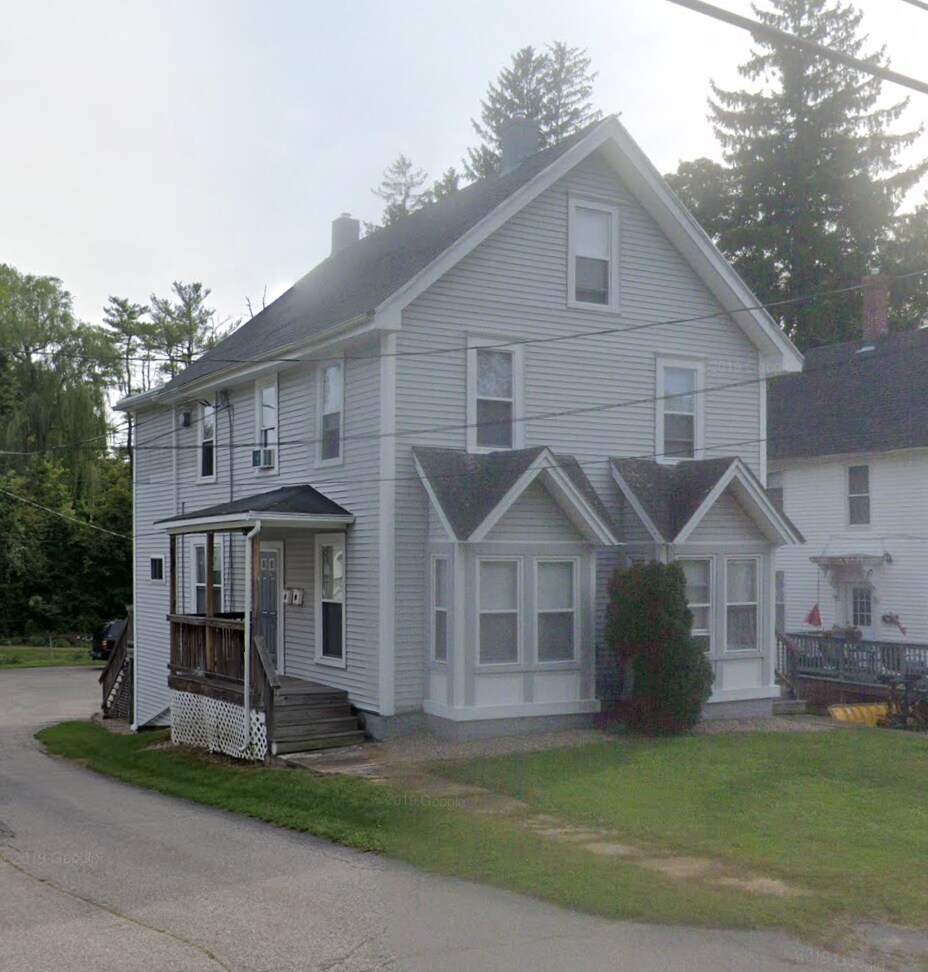 Building Photo - 16 Hough St