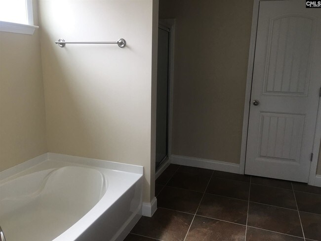 Building Photo - 121 Bartram Way