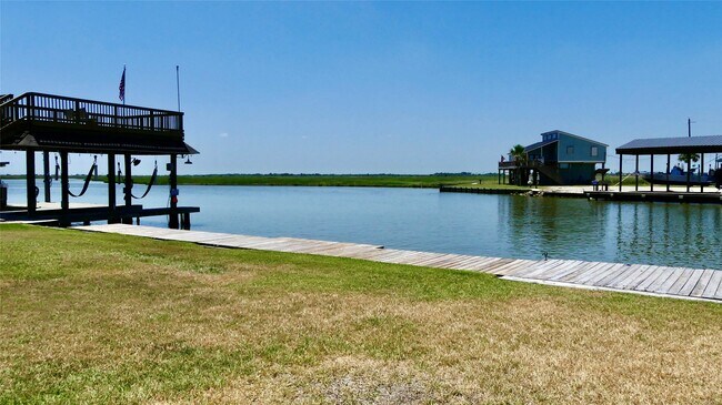 Building Photo - 58 Lakeside Dr