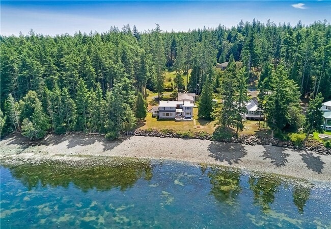 Building Photo - Magnificent Waterfront