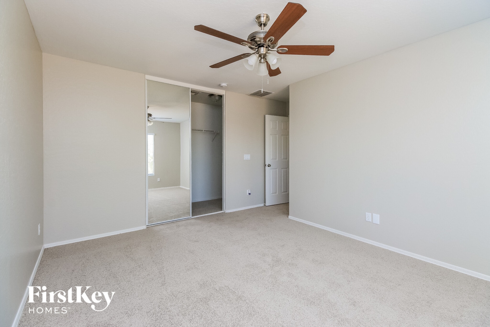 Building Photo - 28183 N Superior Rd