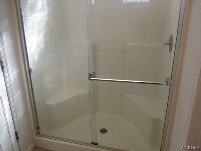 Building Photo - 3870 Coyote Ct