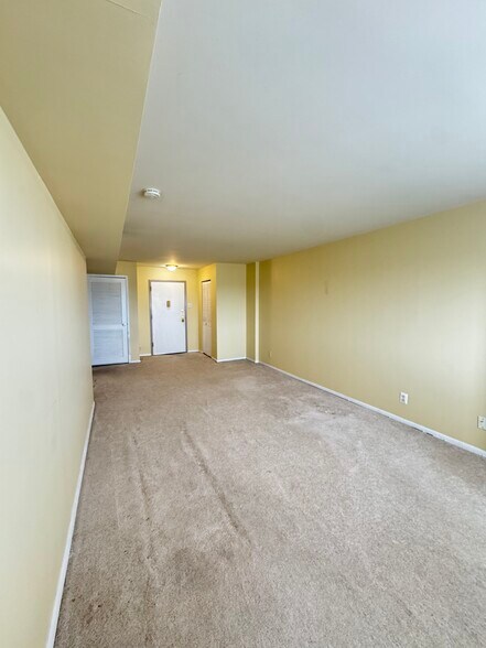 Building Photo - 5340 Holmes Run Pky