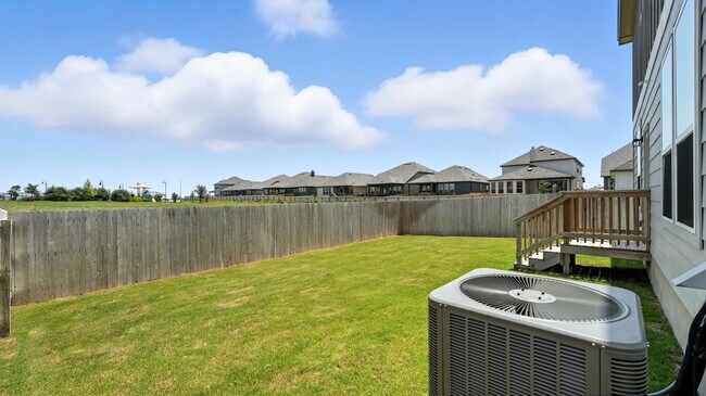 Building Photo - 158 Hazy Glade Dr