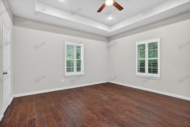 Building Photo - 1310 Yale St