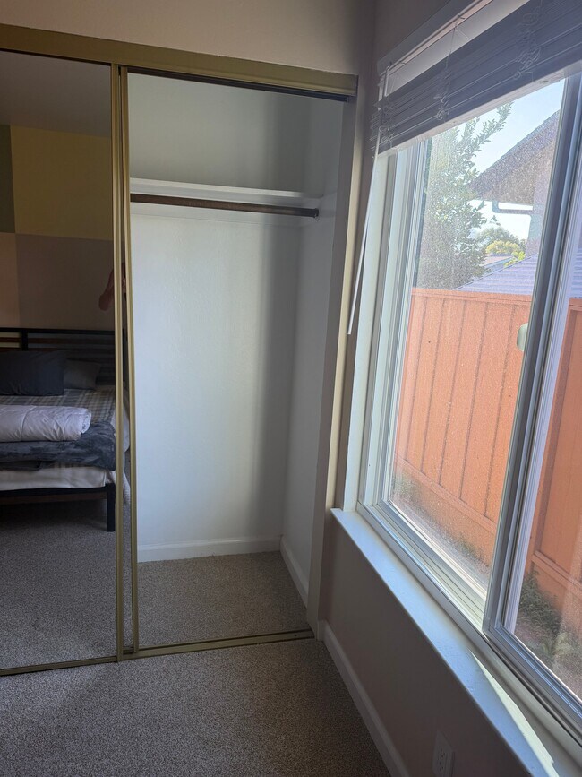 Building Photo - 1204 Woodflower Way