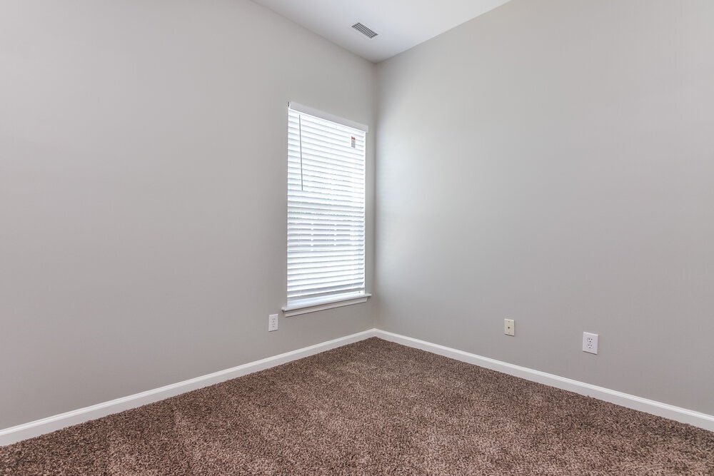 Building Photo - 1102 Braemar Highland Dr