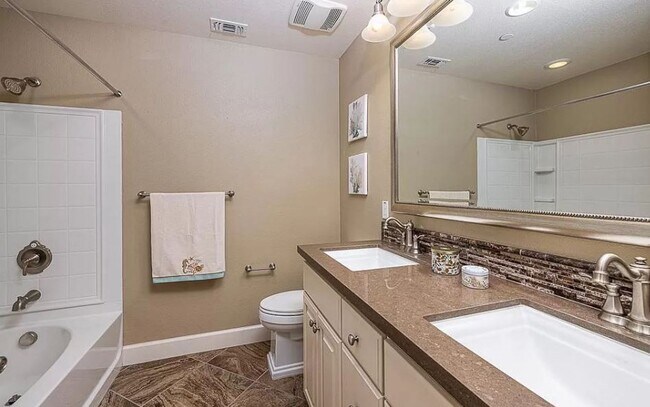 Building Photo - $4195.00 - Gorgeous and Ready for Move-In! Spacious 4 Br / 2.5 Ba in South Gilroy