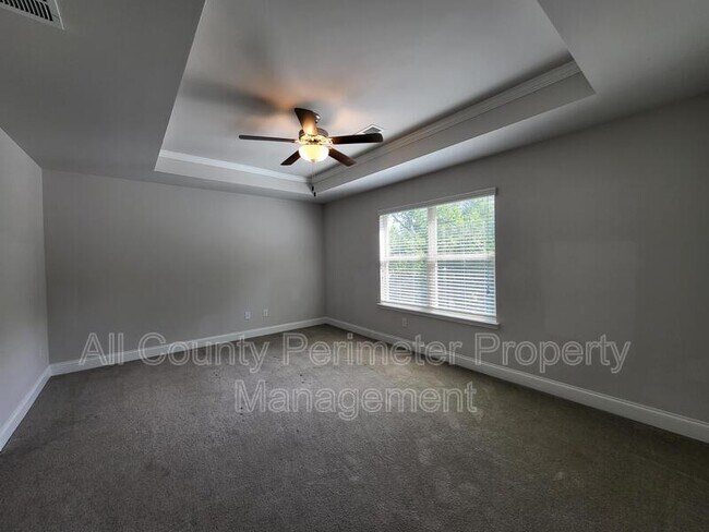 Building Photo - 5690 Deer Trail Ct