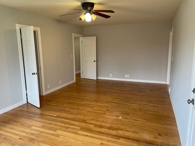 Building Photo - Executive 3/3 House in Coosa on Acreage $1...