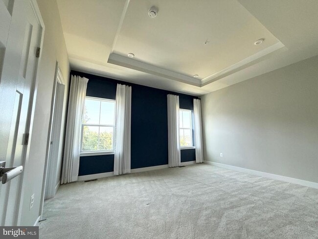 Building Photo - 7840 Blackbriar Wy