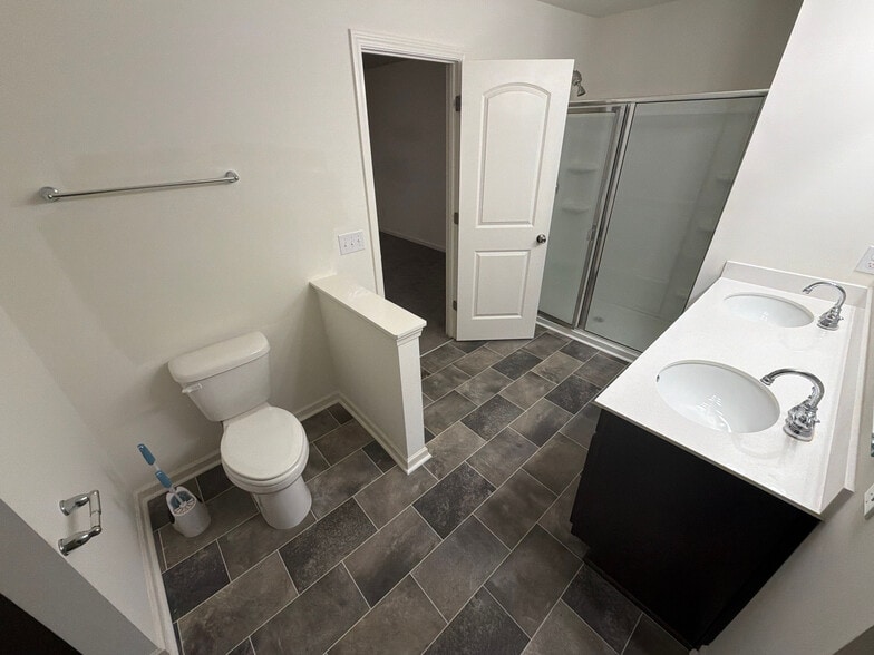 Building Photo - Room in House on Mariners Ct