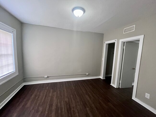 Building Photo - 305 Warpath Rd