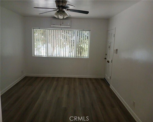 Building Photo - 1024 W Angeleno Ave
