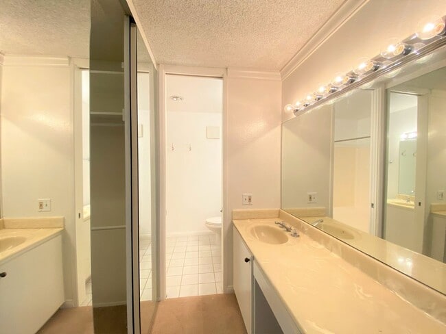 Building Photo - Peek A Boo View of San Diego Bay! Serene C...