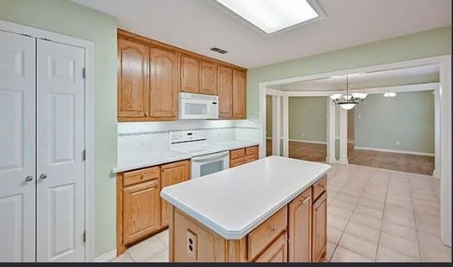 Building Photo - Super Cute 3 Bedroom Home in the Heart of Waxahachie