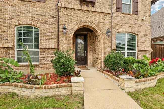 Building Photo - 5625 Kerry Dr