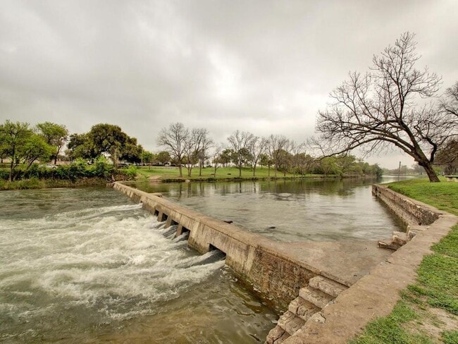 Building Photo - 1505 Timber St