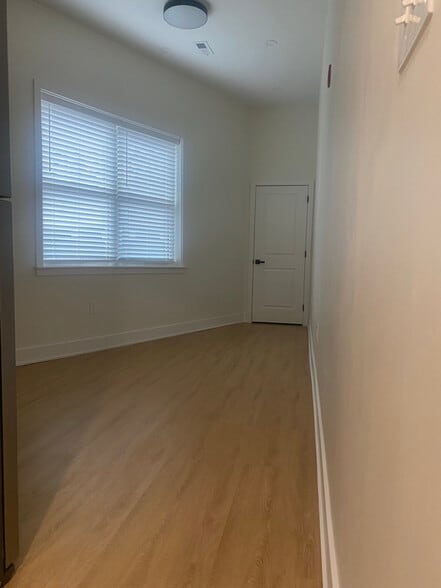 Building Photo - 4521 Frankford Ave