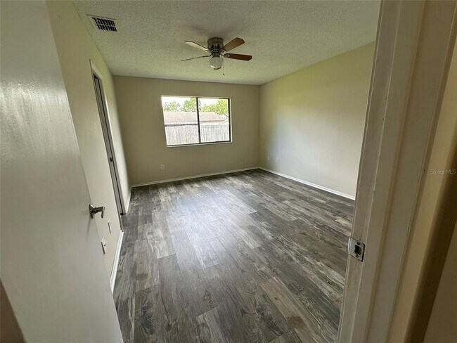 Building Photo - 804 Van Ness Cir