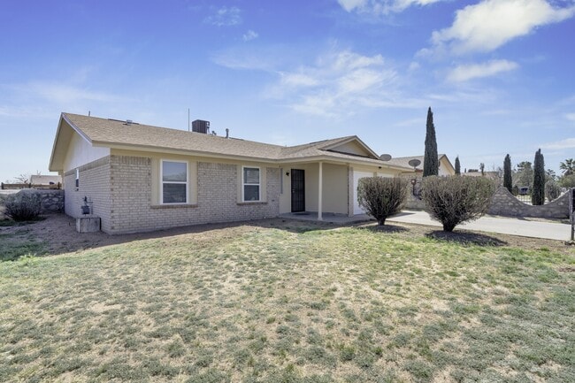 Building Photo - 3452 Tascosa St