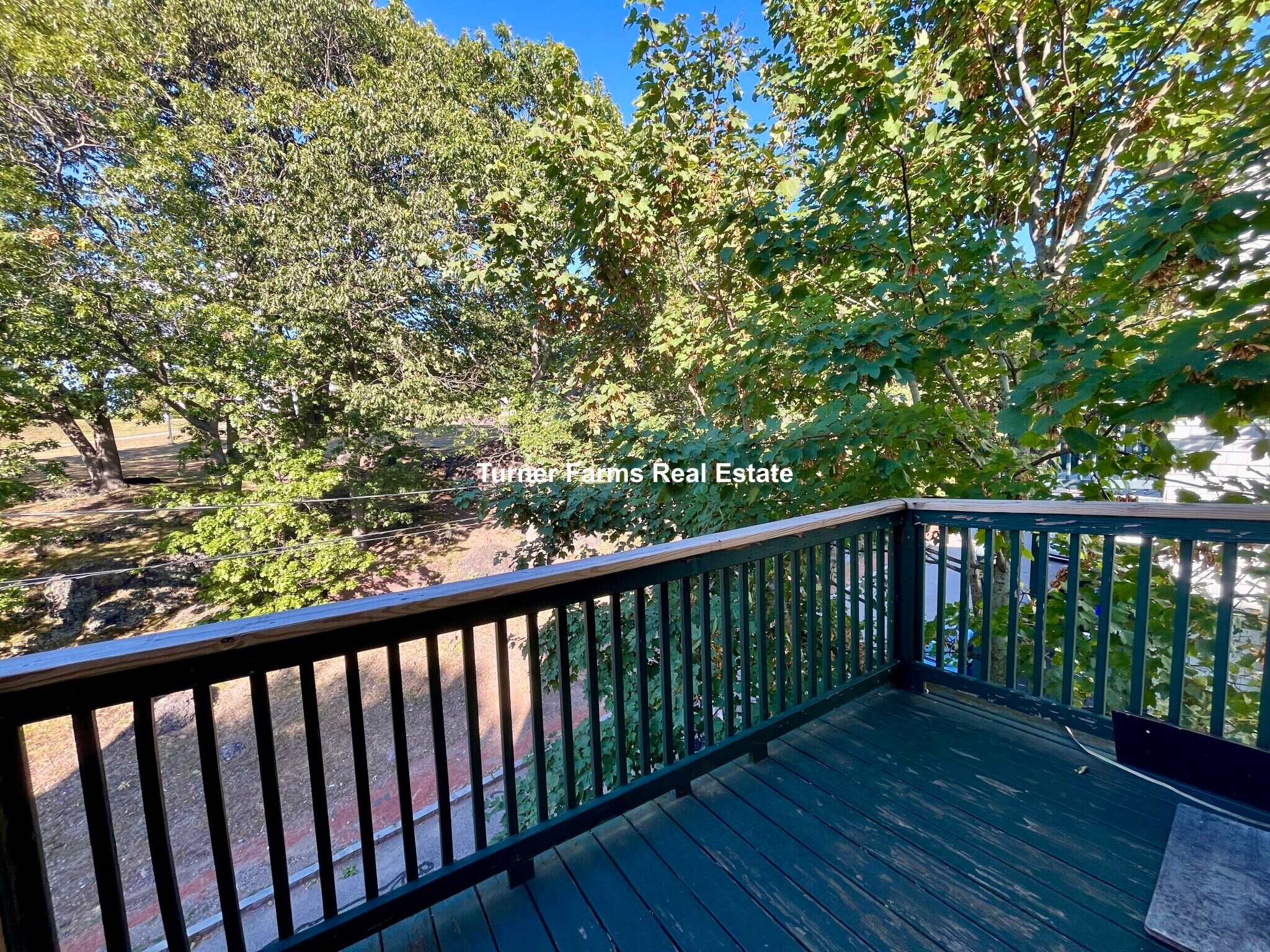 Building Photo - 49 Beech Glen St