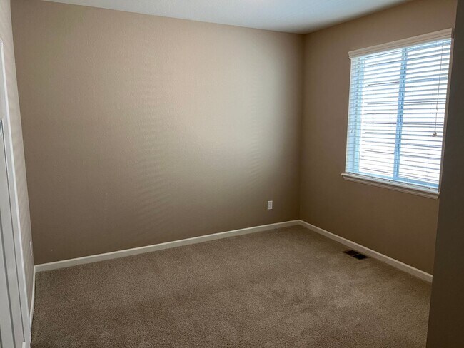 Building Photo - Spacious Corner-Lot Gem in South Denver Metro