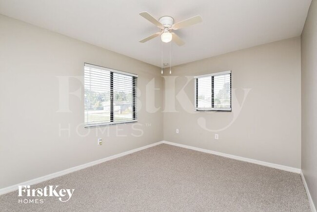 Building Photo - 7202 Kumquat Rd