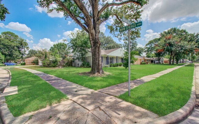 Building Photo - 11403 Braewick Dr