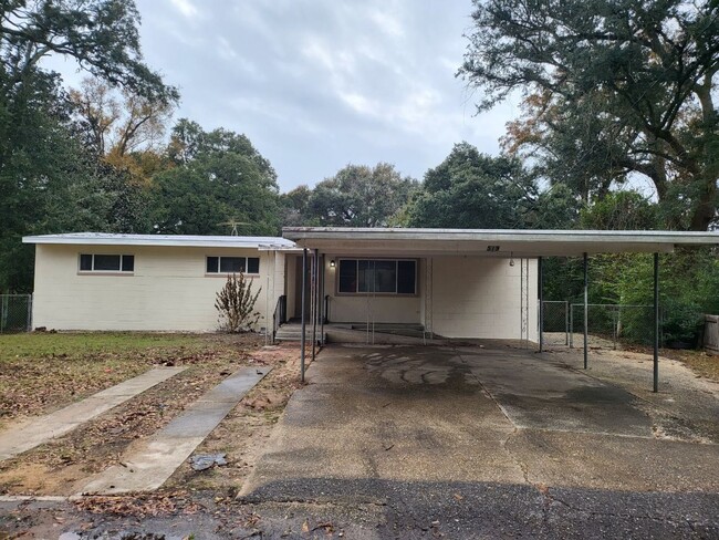 Primary Photo - Beautiful fully remodeled home!