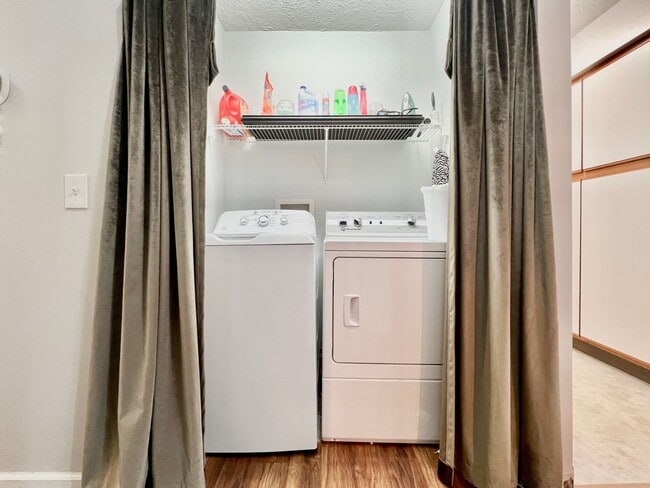 Building Photo - The Webster Street Retreat: A Fabulous Hot...