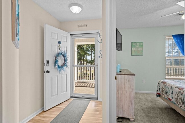 Building Photo - 5000 Windsor Green Way