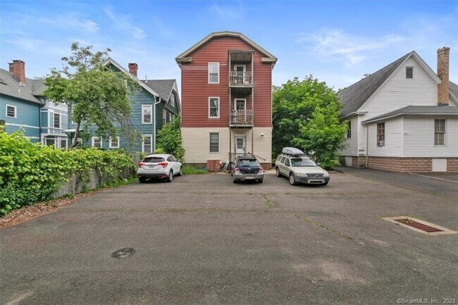 Building Photo - 106 Lawrence St